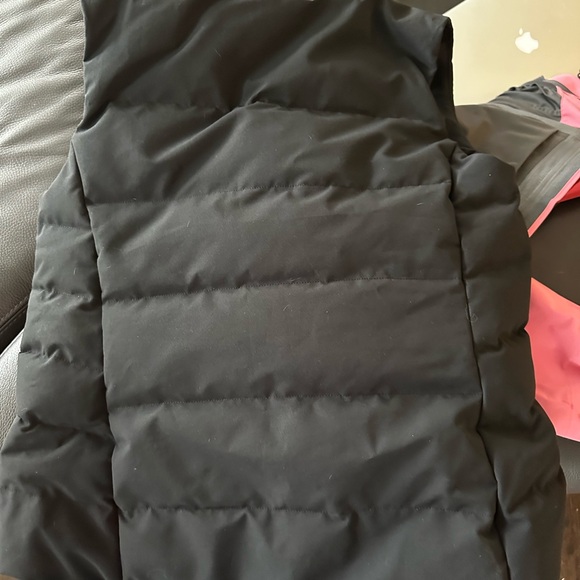 Canada Goose Freestyle Vest - Picture 9 of 10